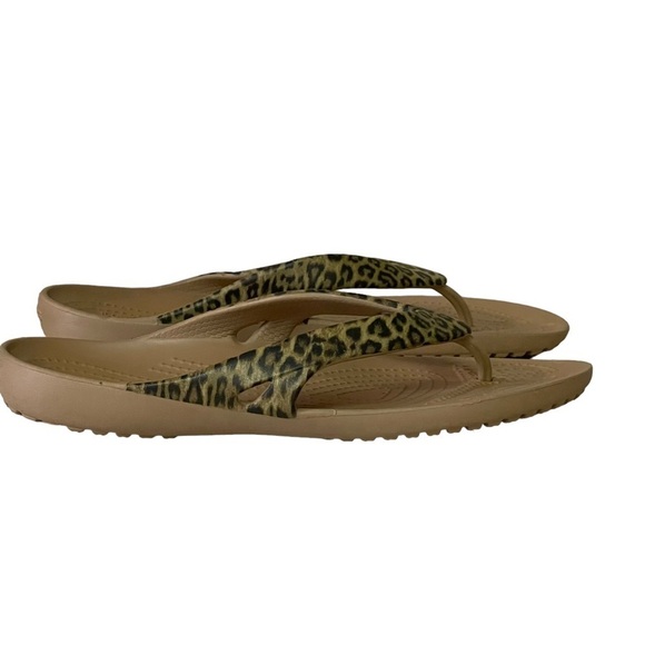 Crocs Kadee II leopard print thong flip flops sandals women’s size 8 - Picture 3 of 7